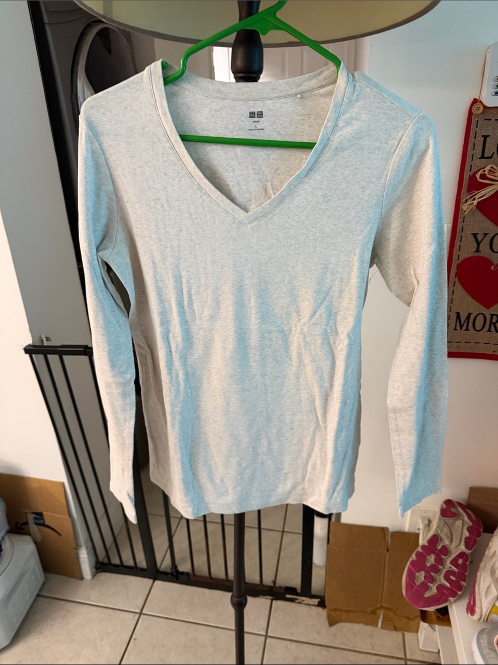 UNIQLO Light Gray V-Neck Long Sleeve Tee
